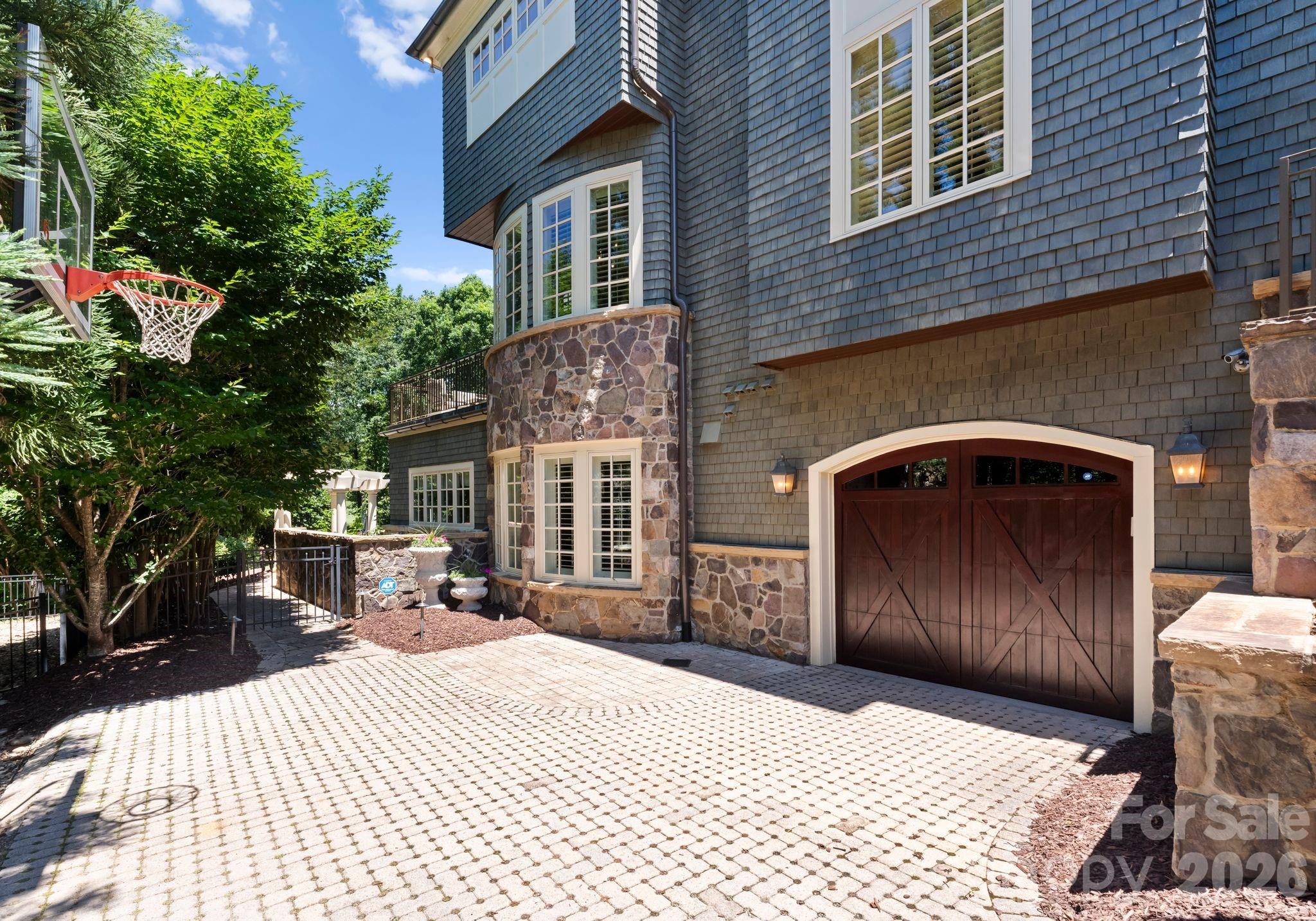 13837 Grand Palisades Parkway