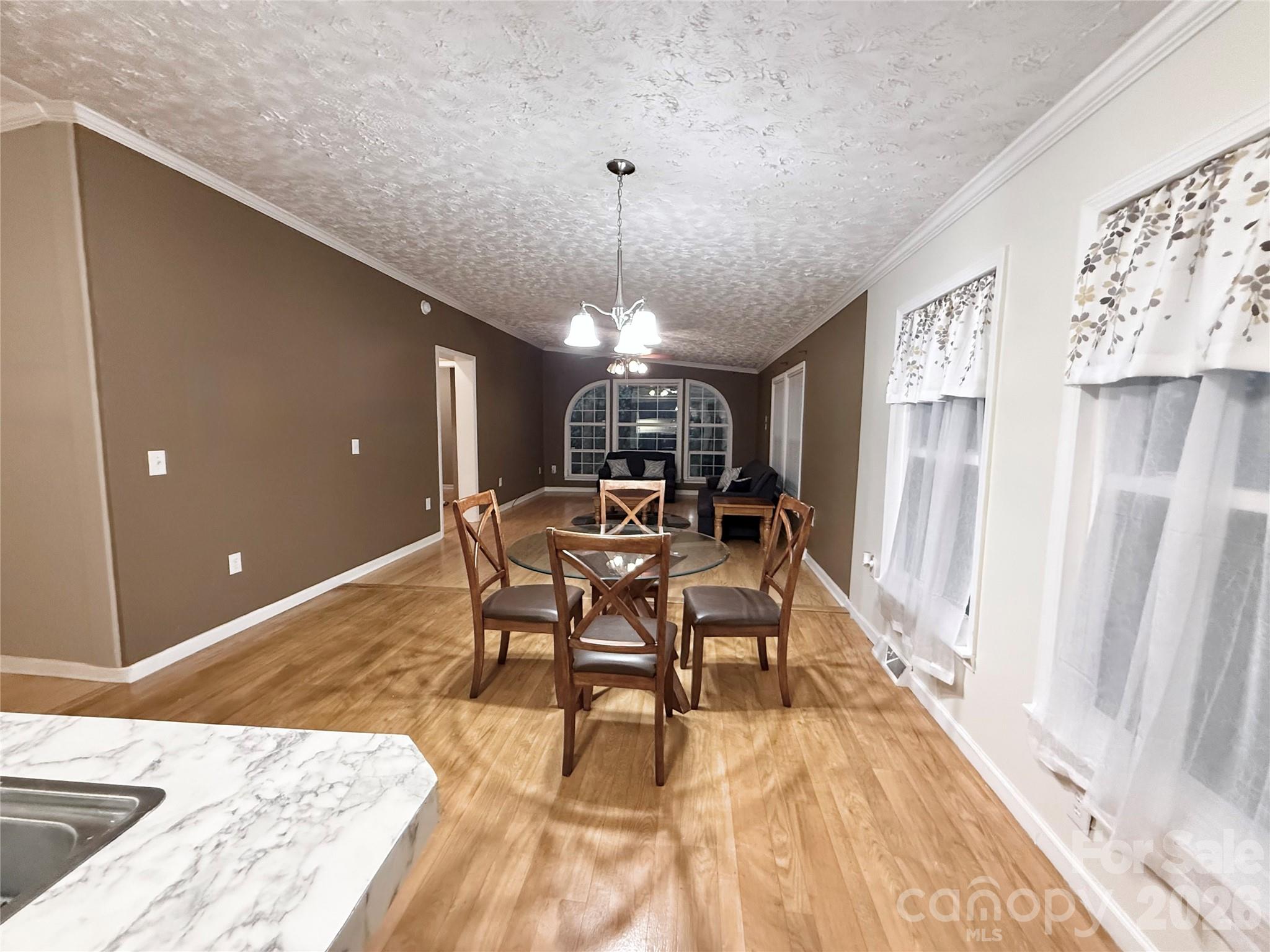 Mount Anderson - Residential