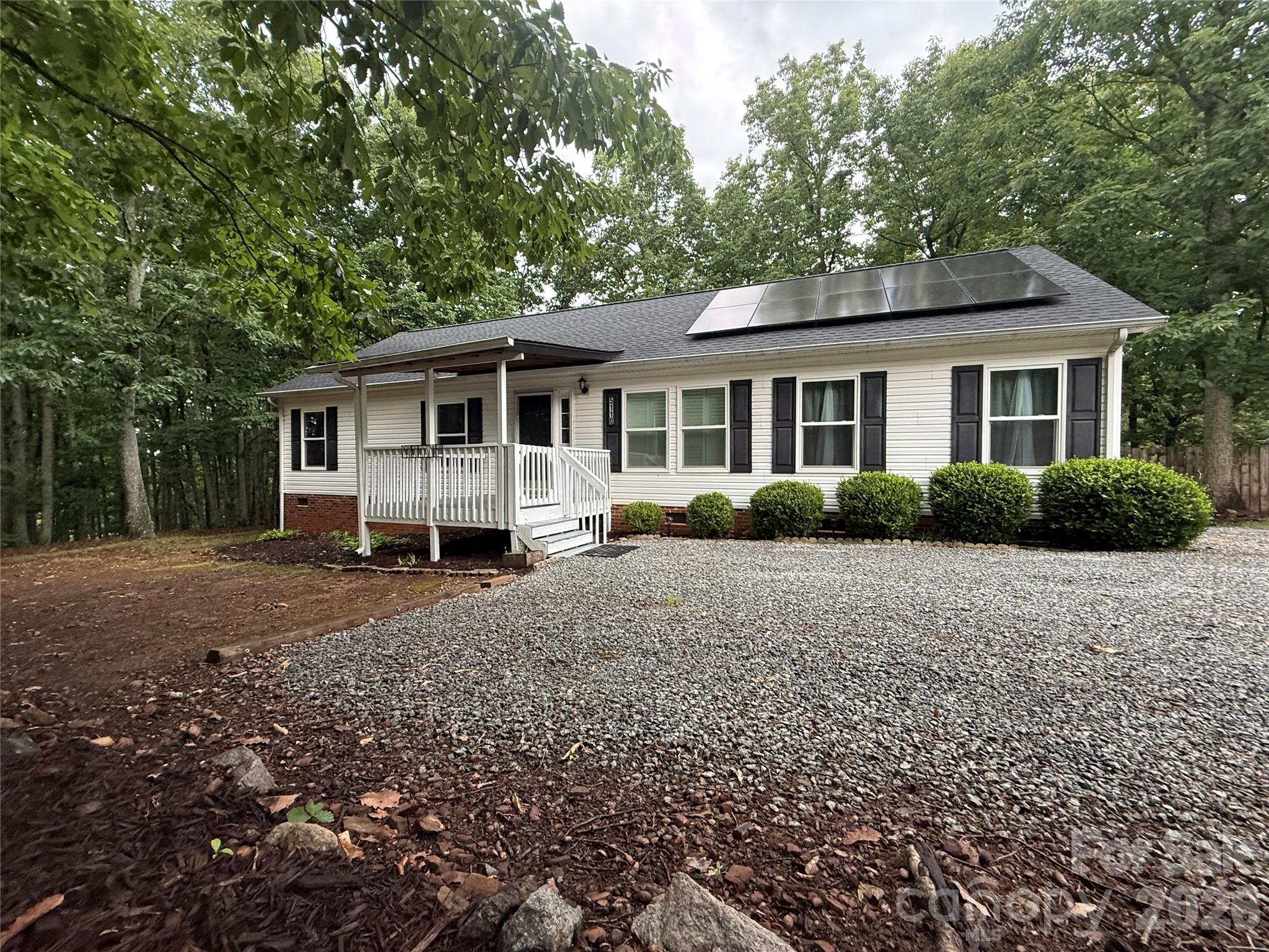 Mount Anderson - Residential