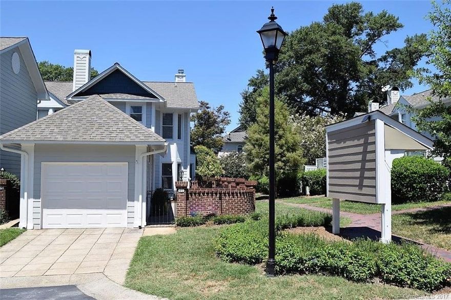 2 story townhouse in beautiful uptown convenient Clarkson Green HOA development. End unit is off thru streets & beautiful landscaped courtyard. Double doors open to enclosed landscaped backyard w/freshly stained wood deck (built summer 2016) w/built-in seating under beautiful Japanese Maple. Hardwoods on main. MBR has view of uptown skyline inc. BOA (Panther) stadium. All kitchen & laundry appliances purchased in mid-2014 offered w/home including 40” flat screen TV mounted above new fireplace.