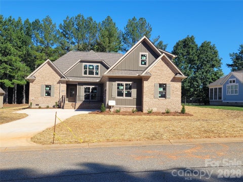 Photo of 5977 Tipperary Drive, Denver, NC 28037 (MLS # 4373483)
