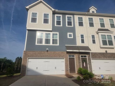 6997 Waterstone Drive Sherrills Ford NC 28673