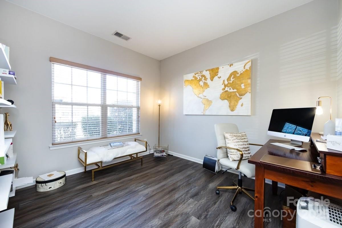 9661 Evanston Street NW