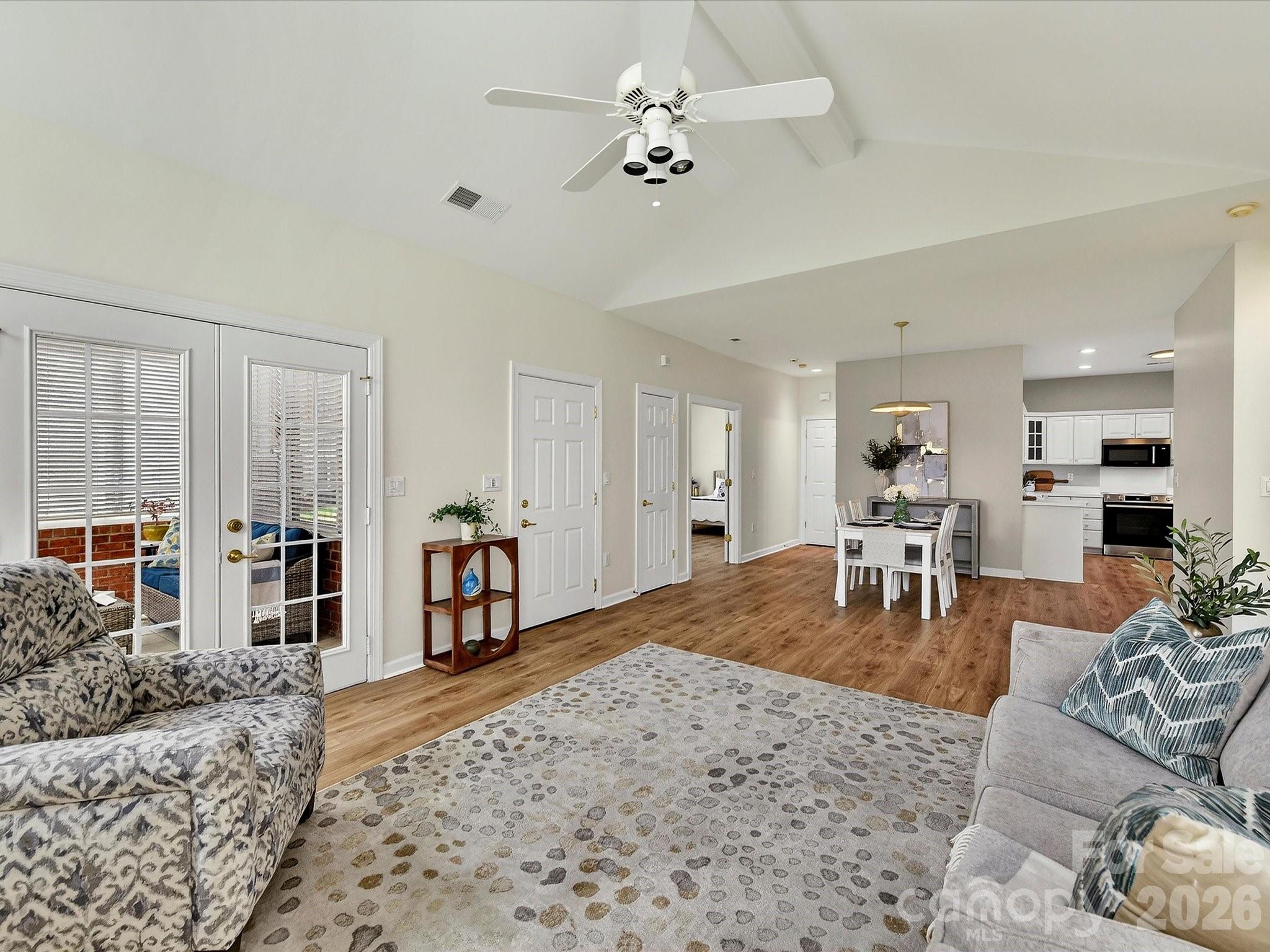 Windsor Oaks - Residential