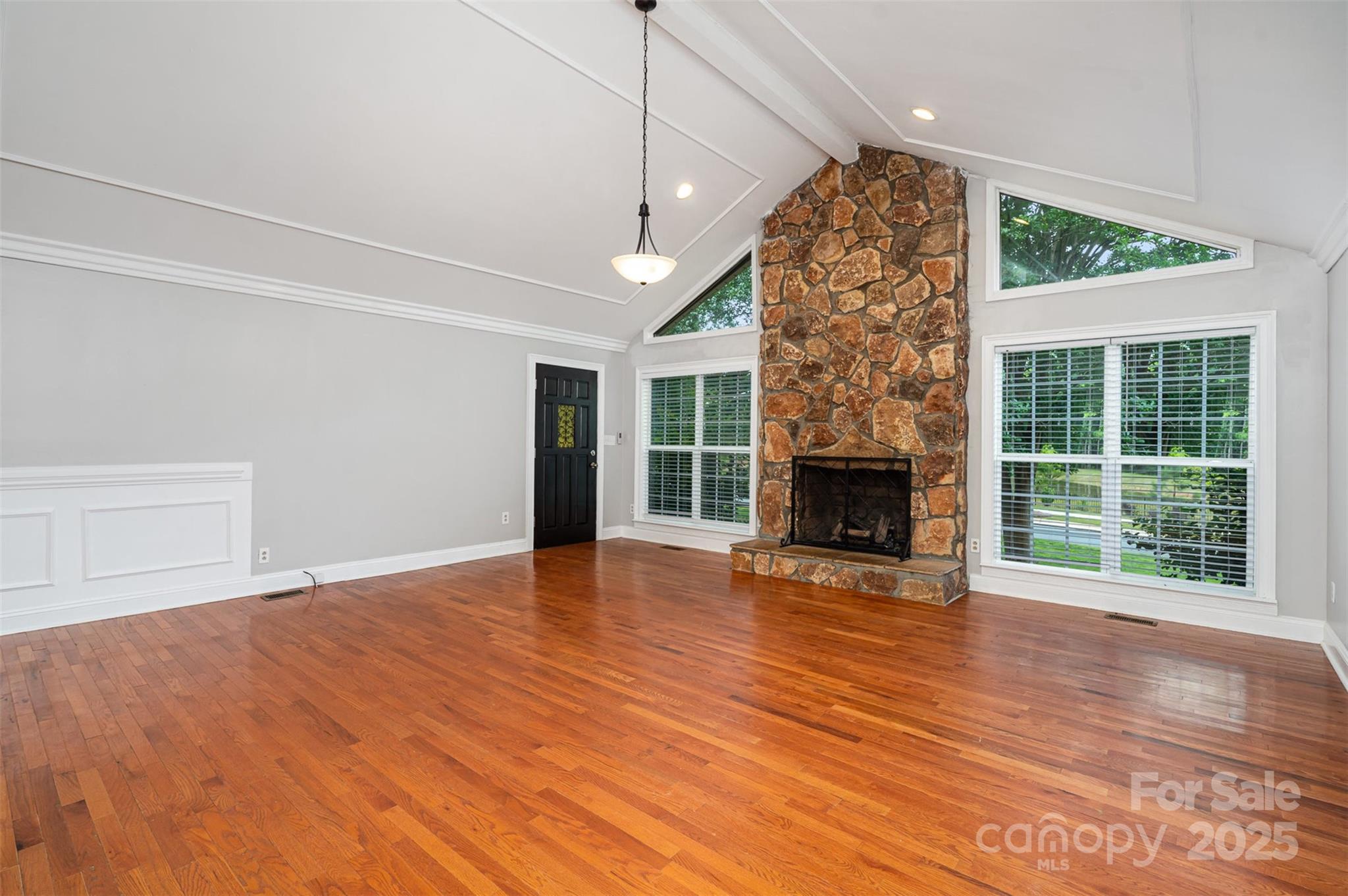 7613 Happy Hollow Drive