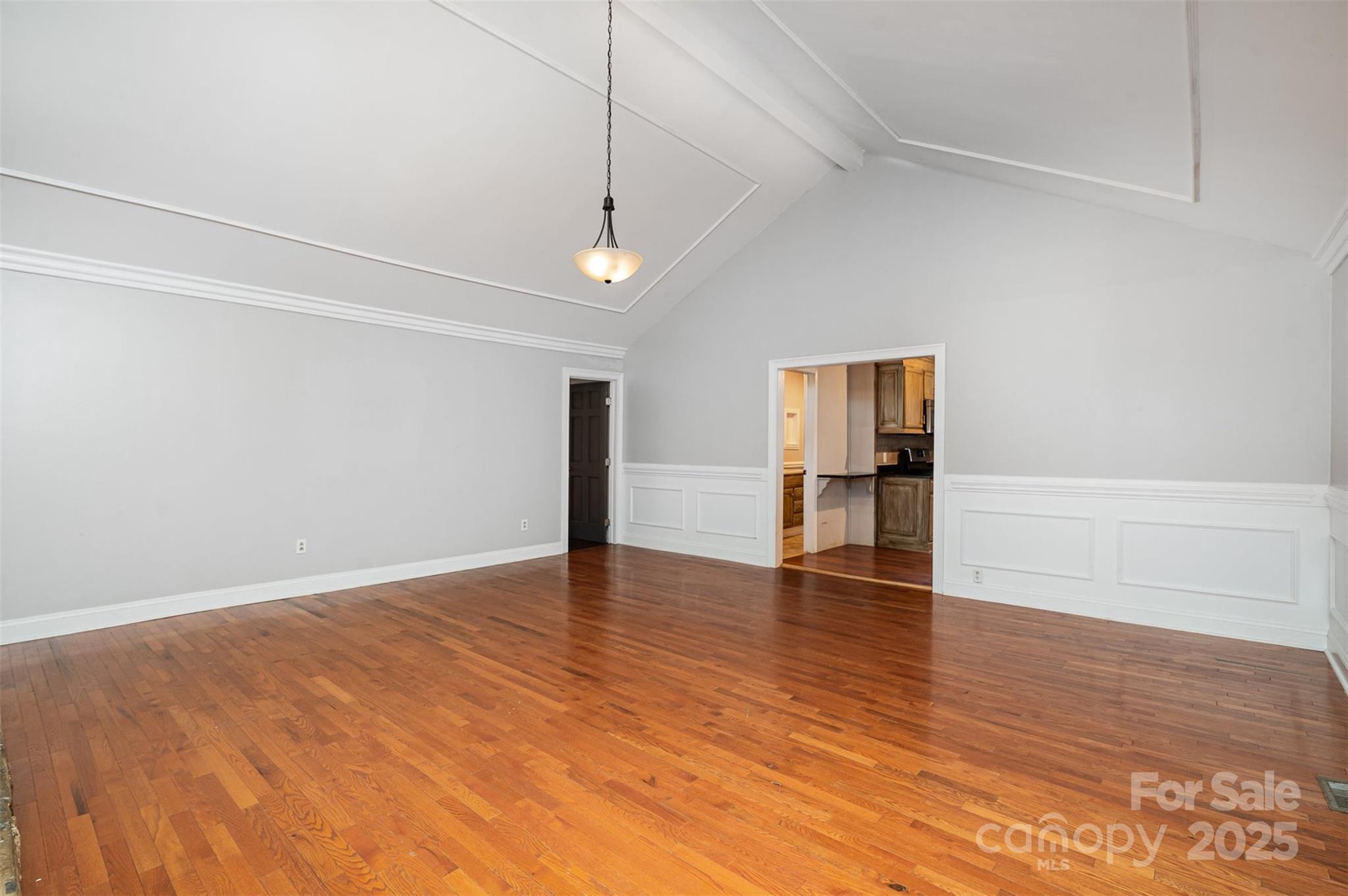 7613 Happy Hollow Drive