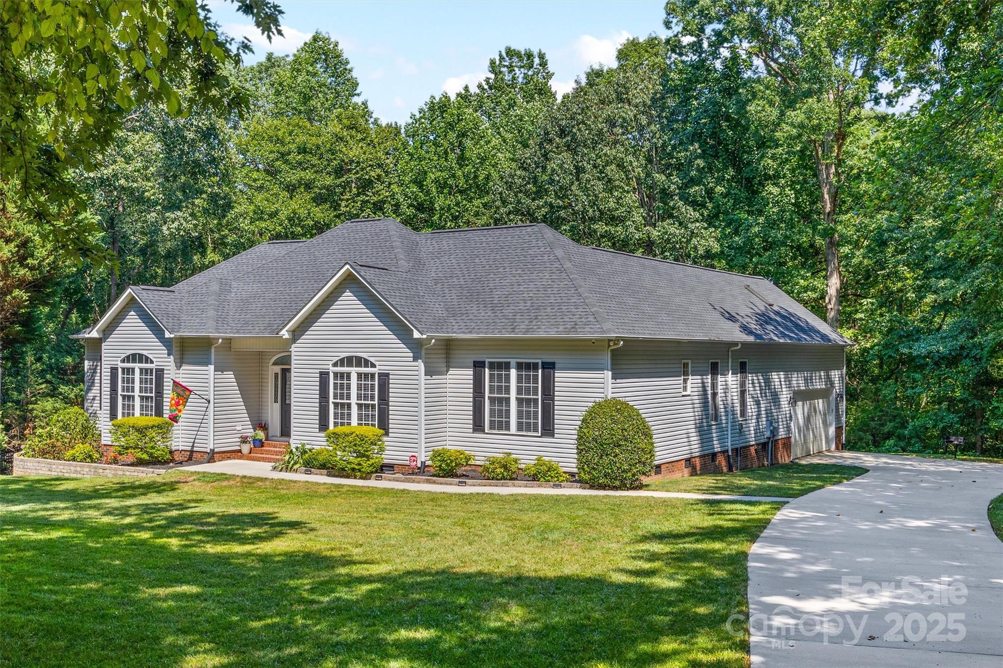 1528 Autumn Brook Lane