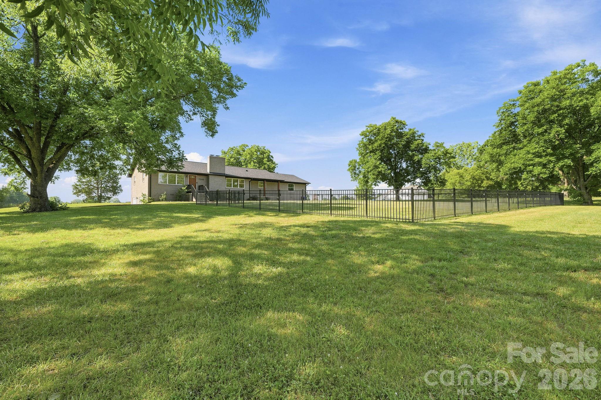 7346 Gold Hill Road