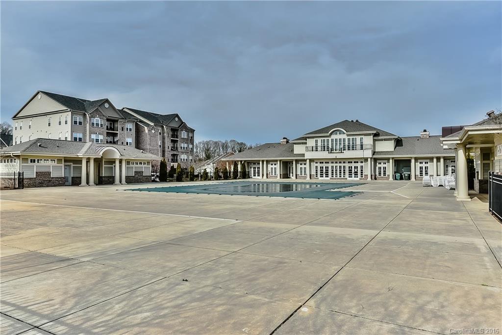 Park South Station - Residential