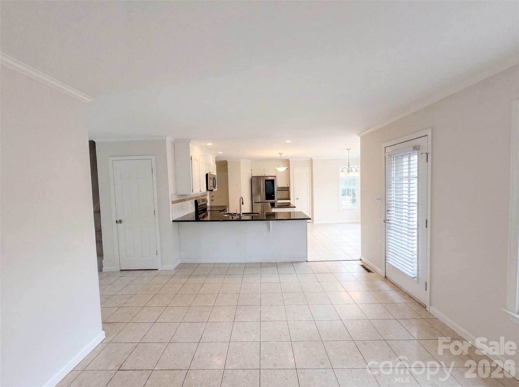 417 Vincent Court