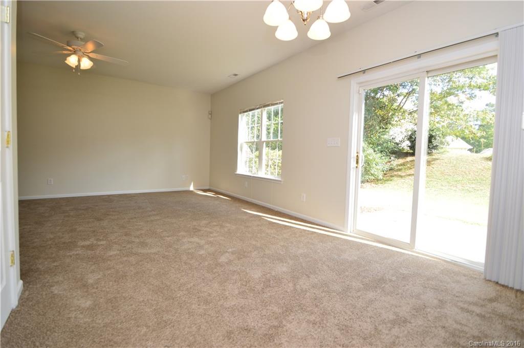 Laurel Woods - Residential