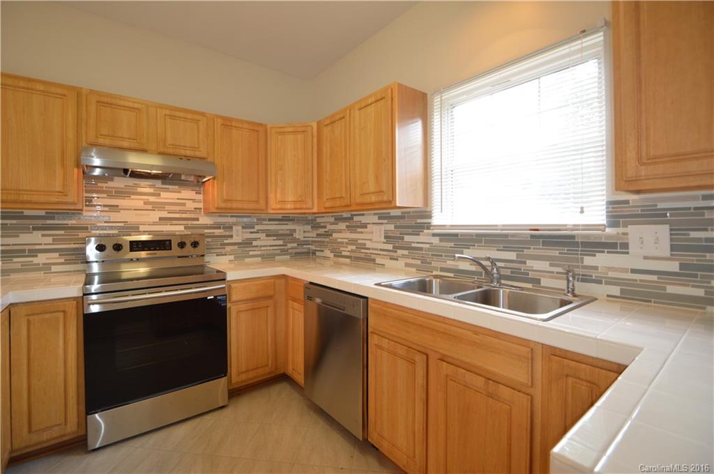 Laurel Woods - Residential