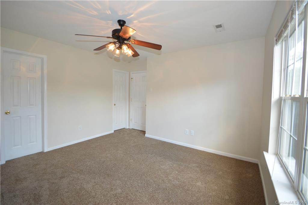 Laurel Woods - Residential