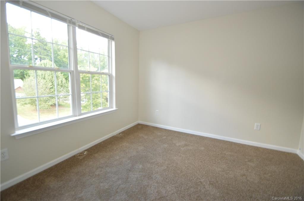 Laurel Woods - Residential