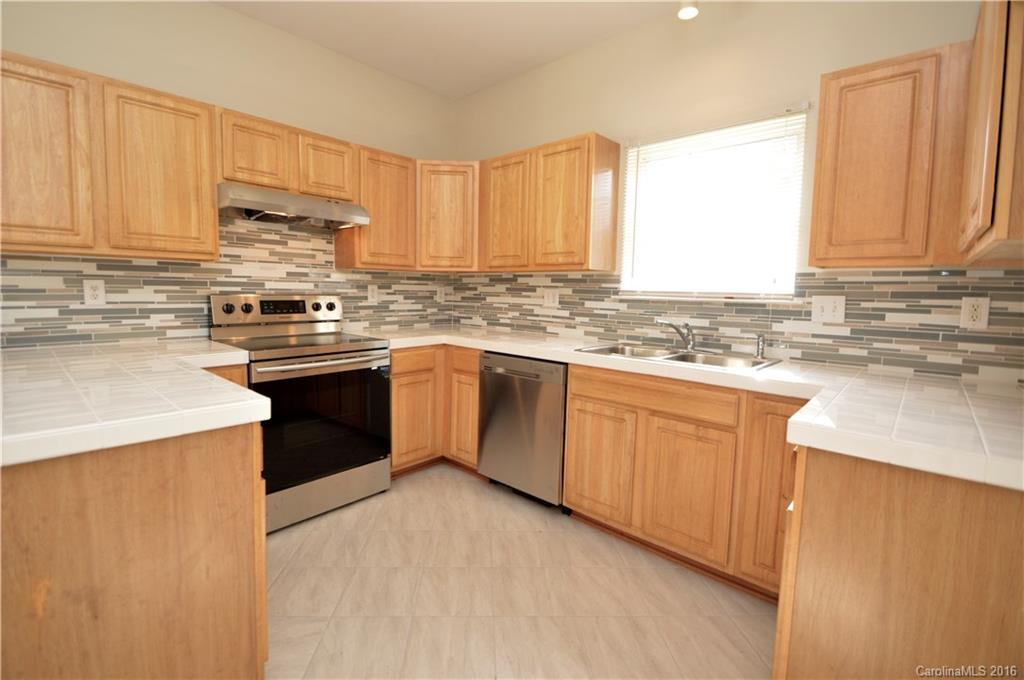 Laurel Woods - Residential