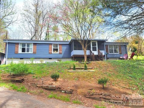 Photo of 41 W Skyland Circle, Woodfin, NC 28804 (MLS # 4367879)