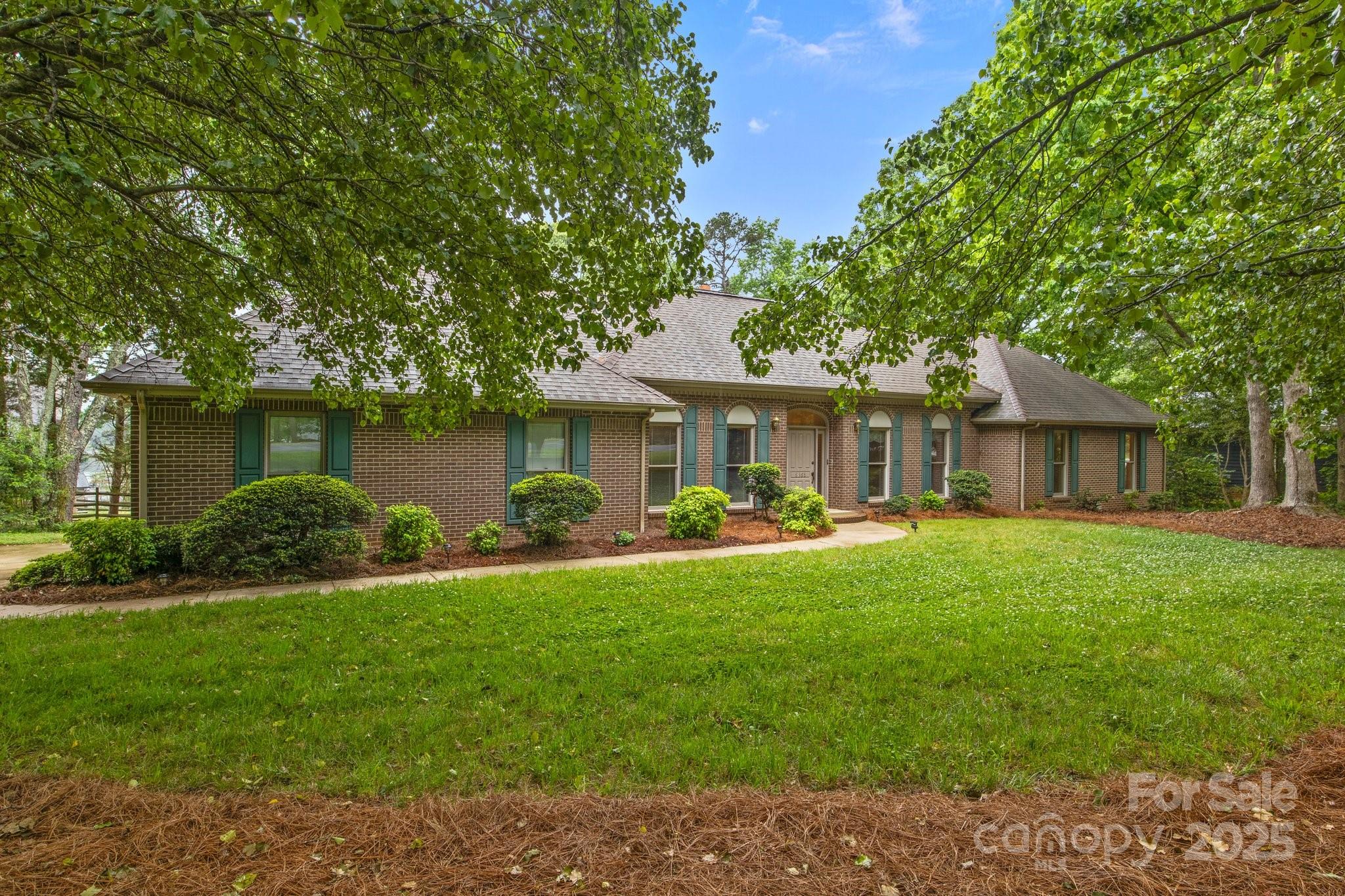8368 Fairfield Forest Road