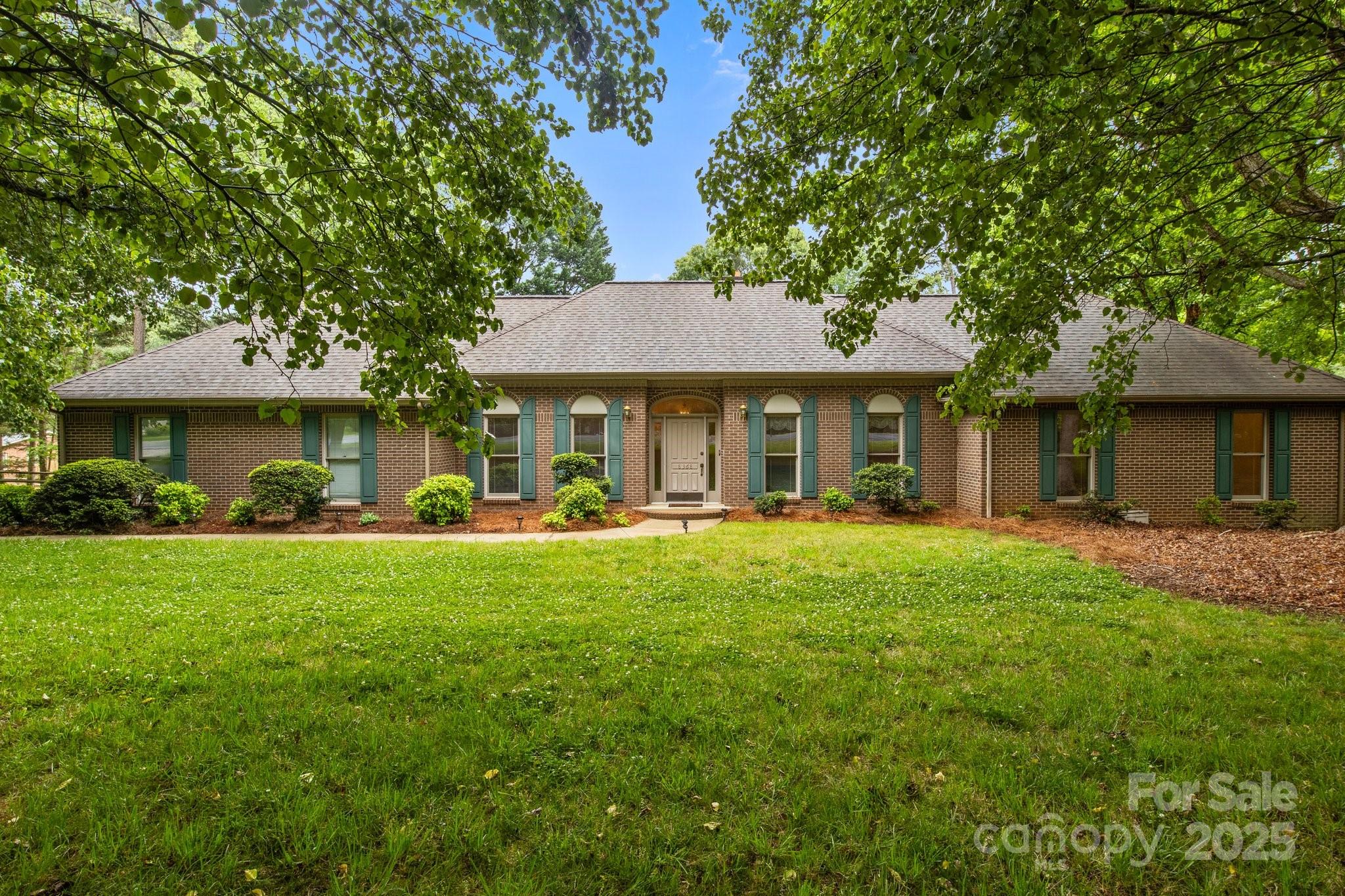 8368 Fairfield Forest Road
