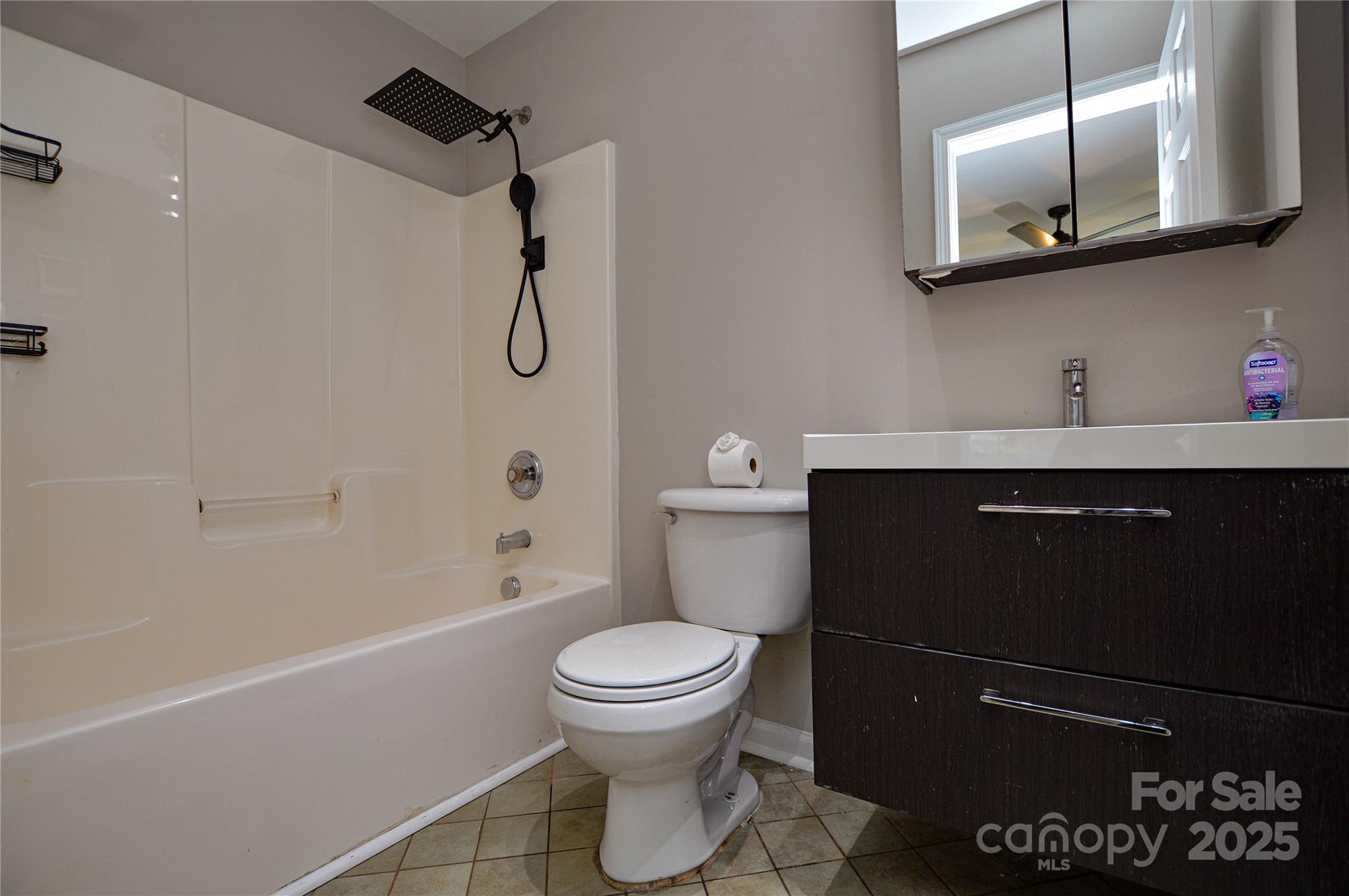 Holly Hill - Residential