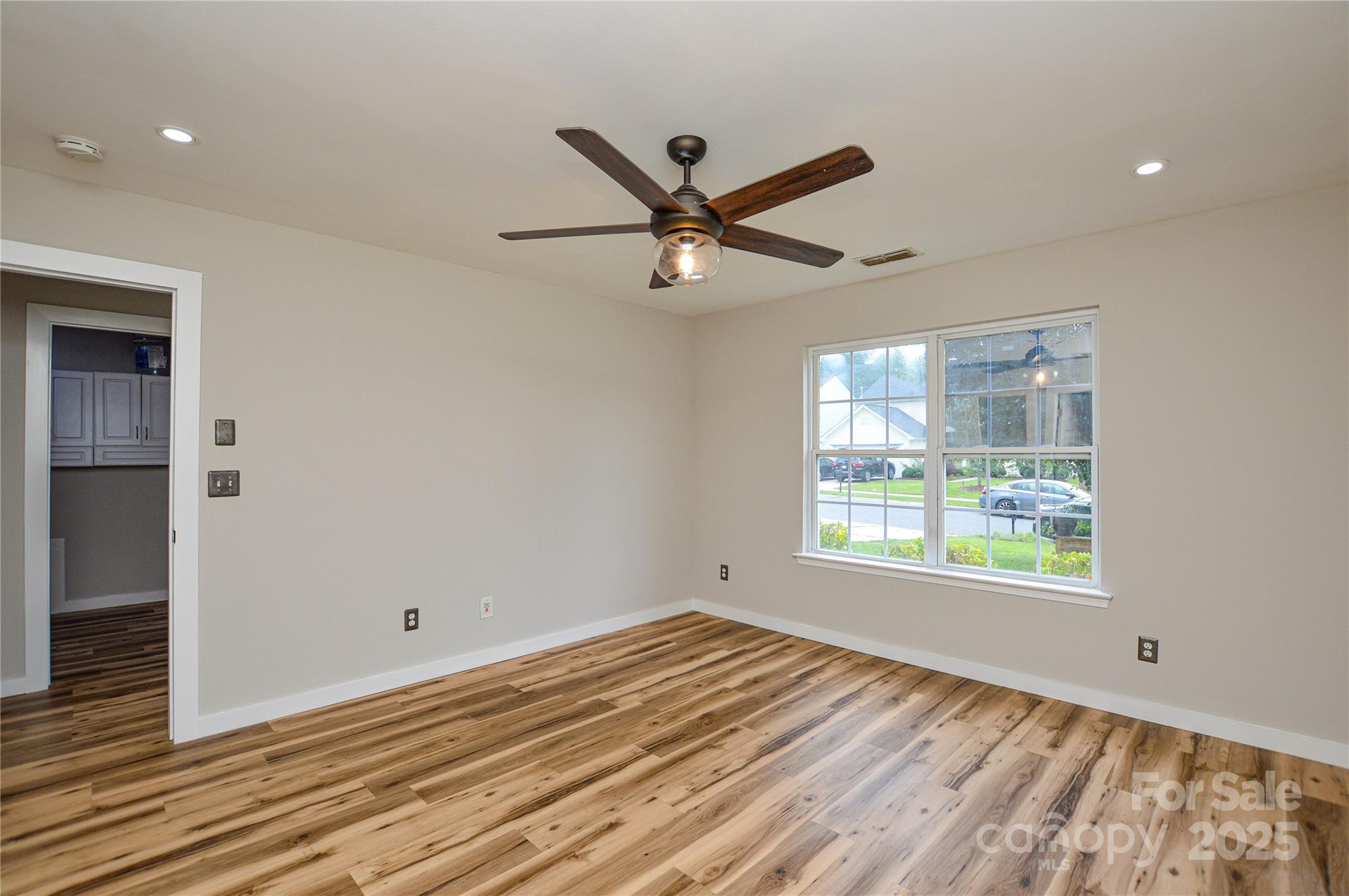 Holly Hill - Residential