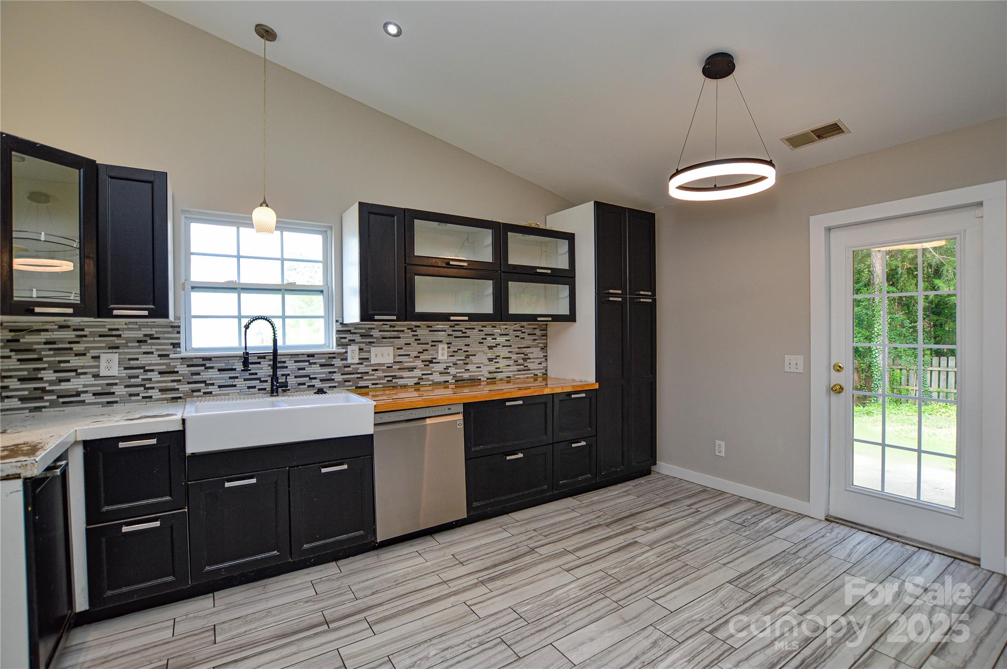 Holly Hill - Residential