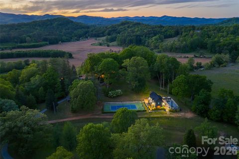 Photo of 3903 Island Ford Road, Brevard, NC 28712 (MLS # 4358298)