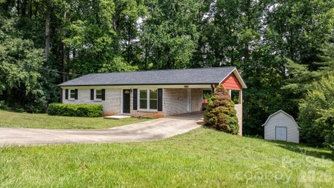 Photo of 2428 Cedar Valley Drive, Conover, NC 28613 (MLS # 4402625)