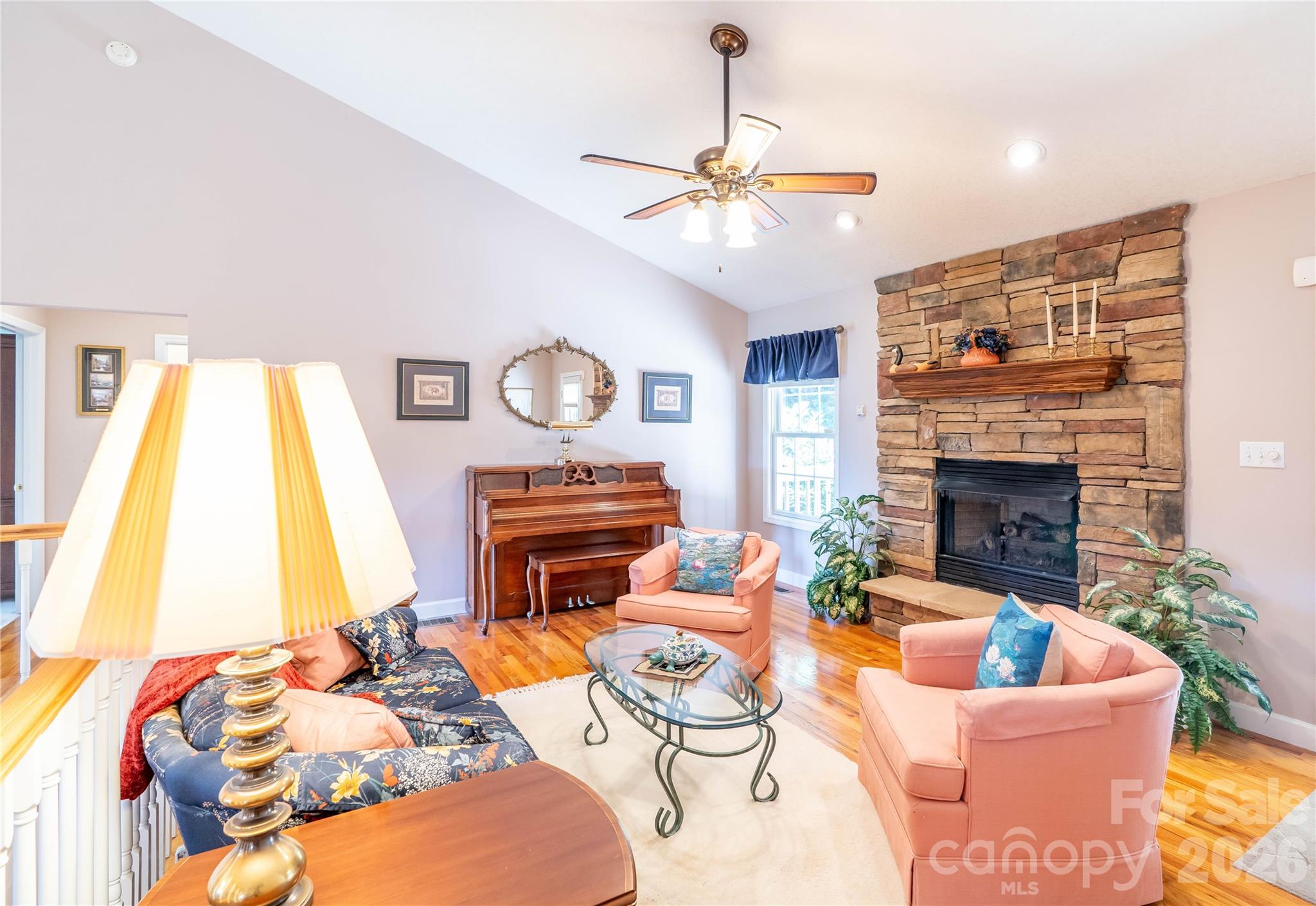 506 Brook Knoll Circle