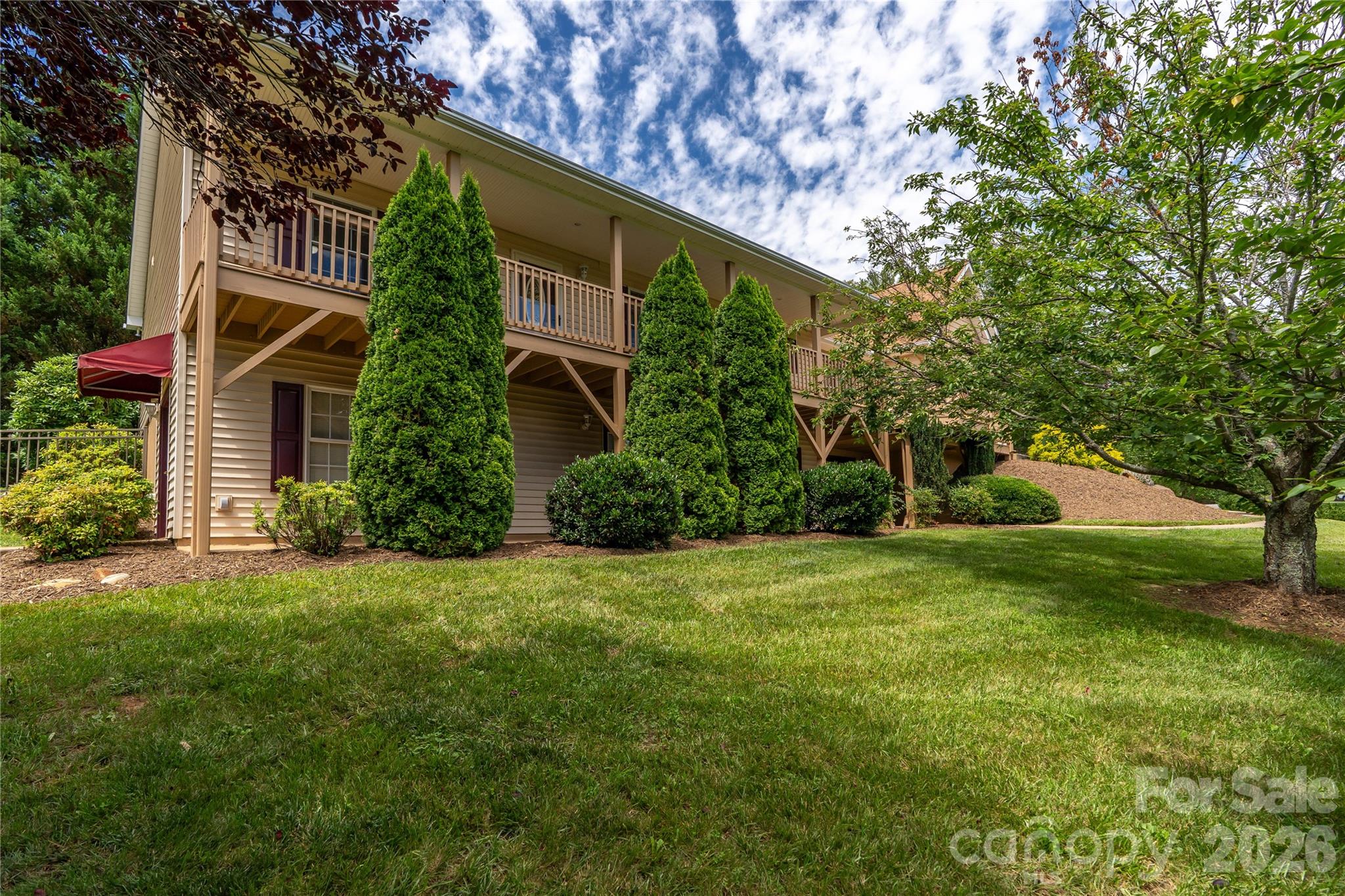 506 Brook Knoll Circle