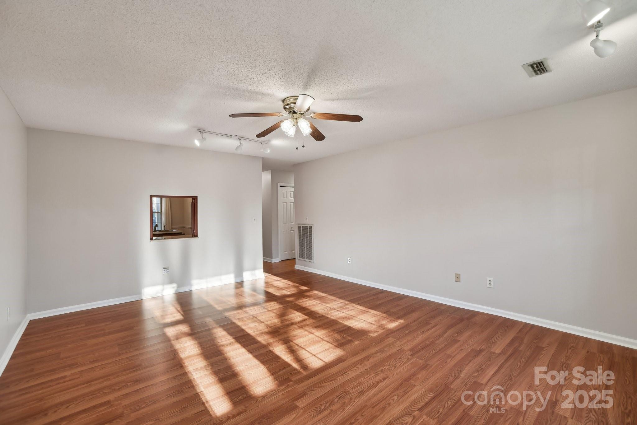 112 Holly Court