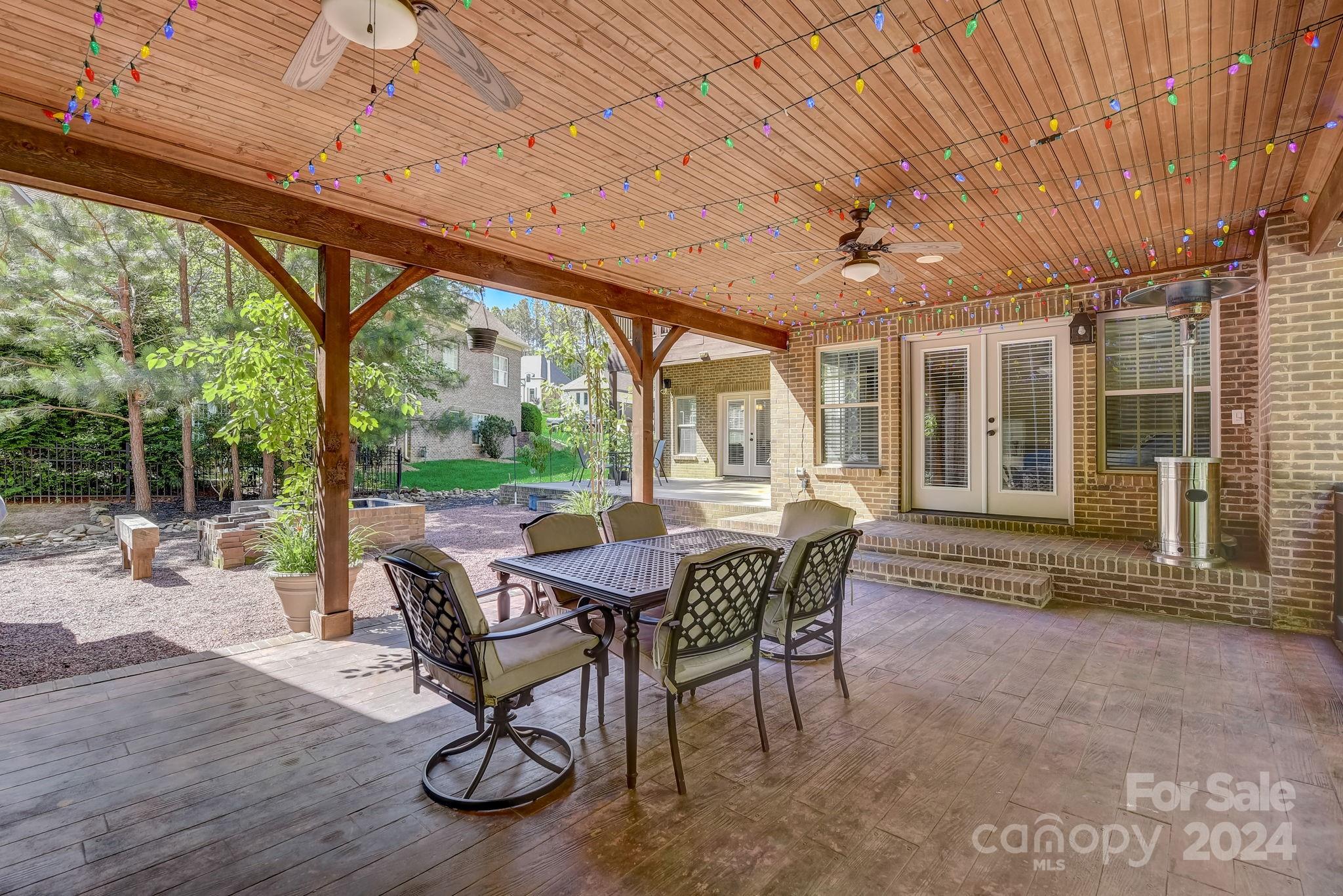 Palm Tree Cove - Residential