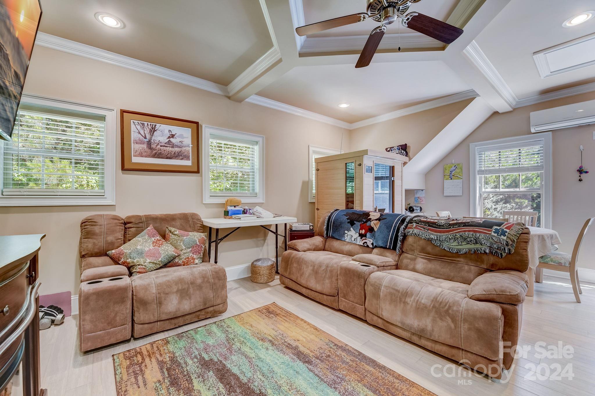 Palm Tree Cove - Residential