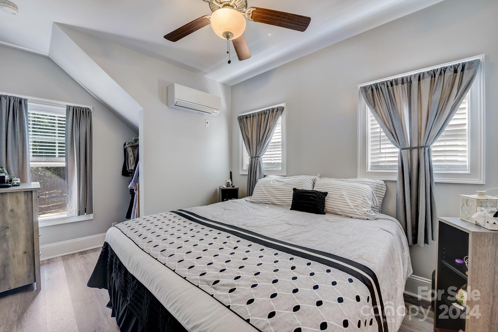 Palm Tree Cove - Residential