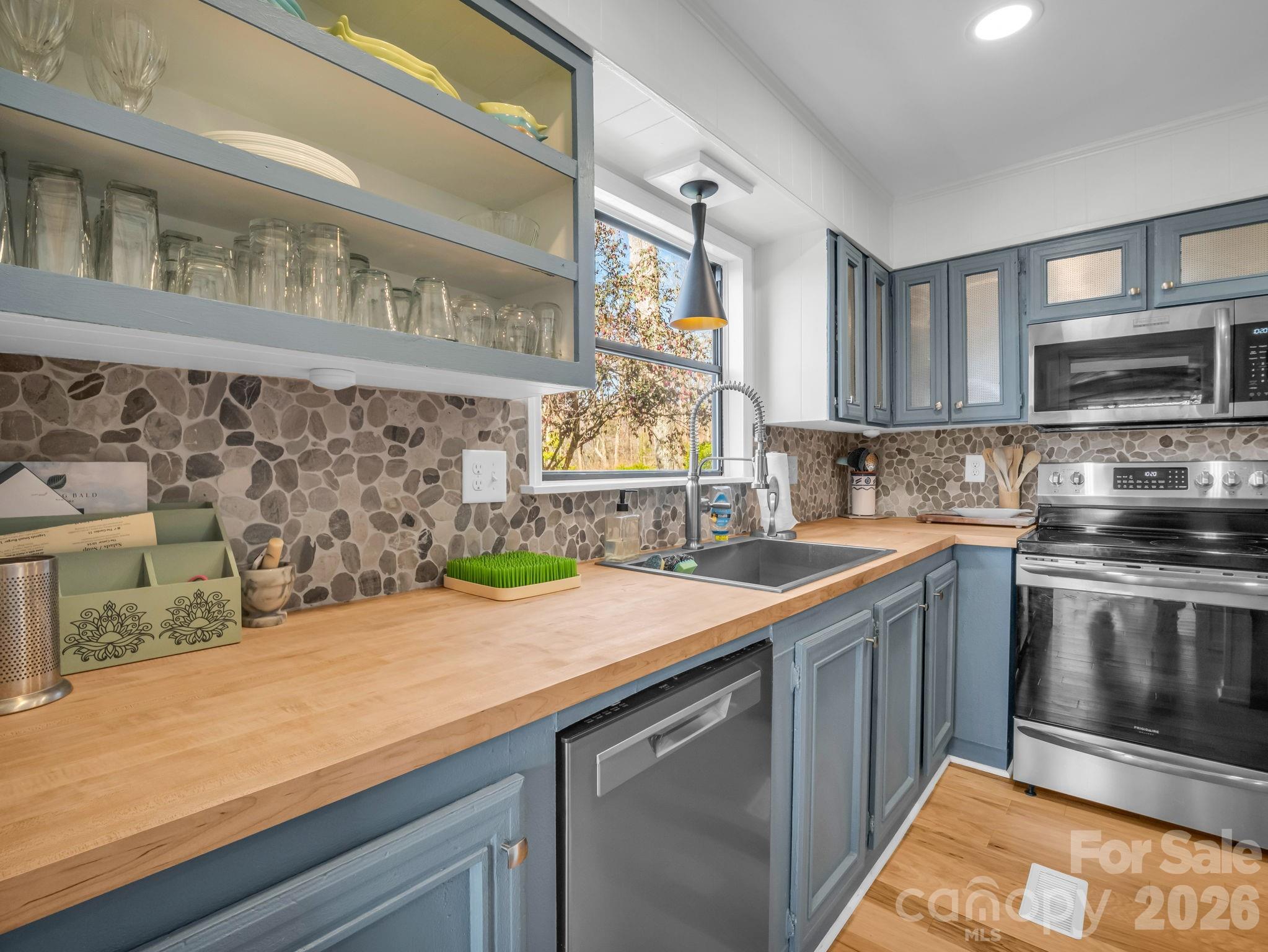 Rumbling Bald on Lake Lure - Residential