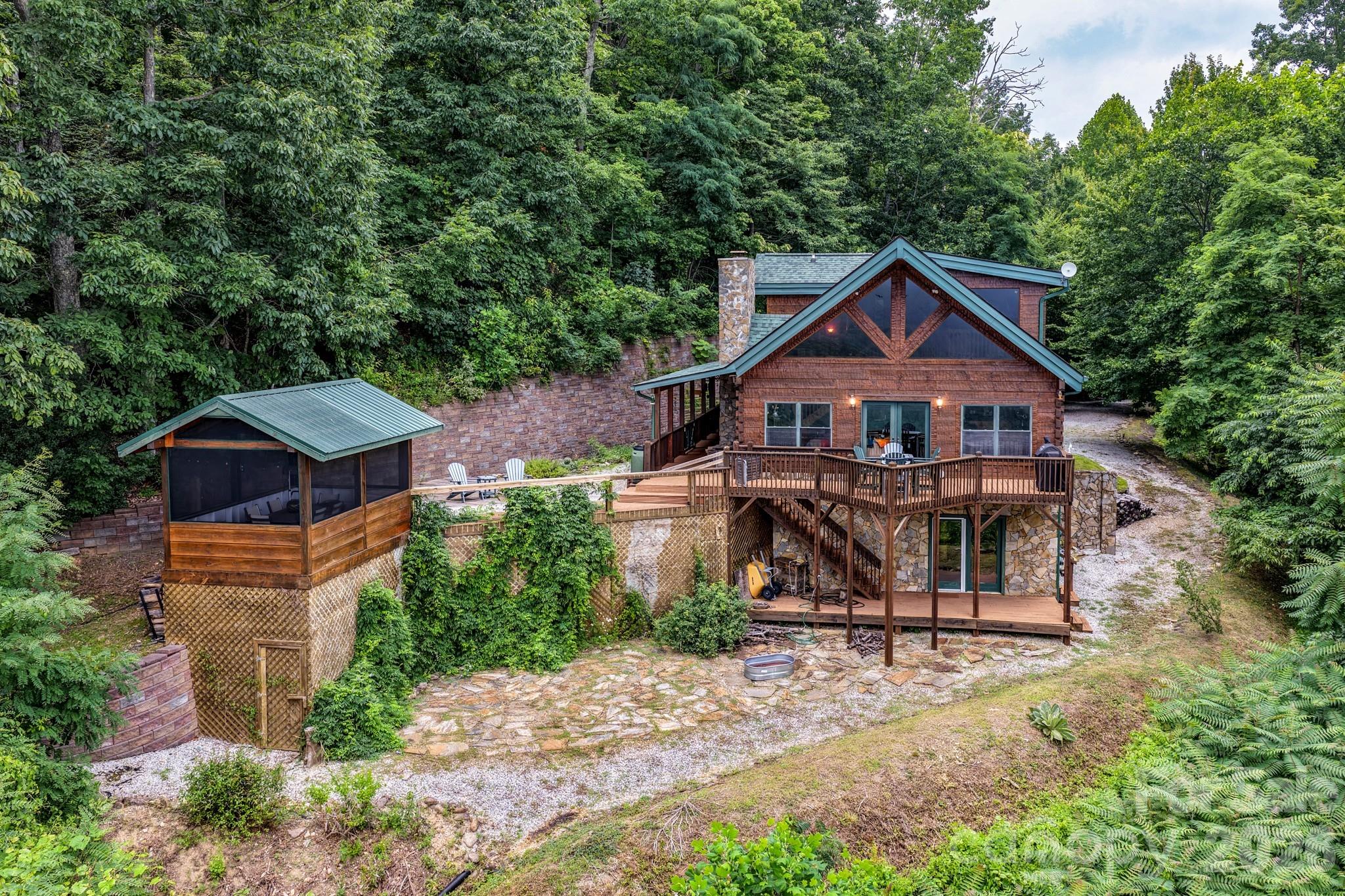 1411 Wolf Pen Road