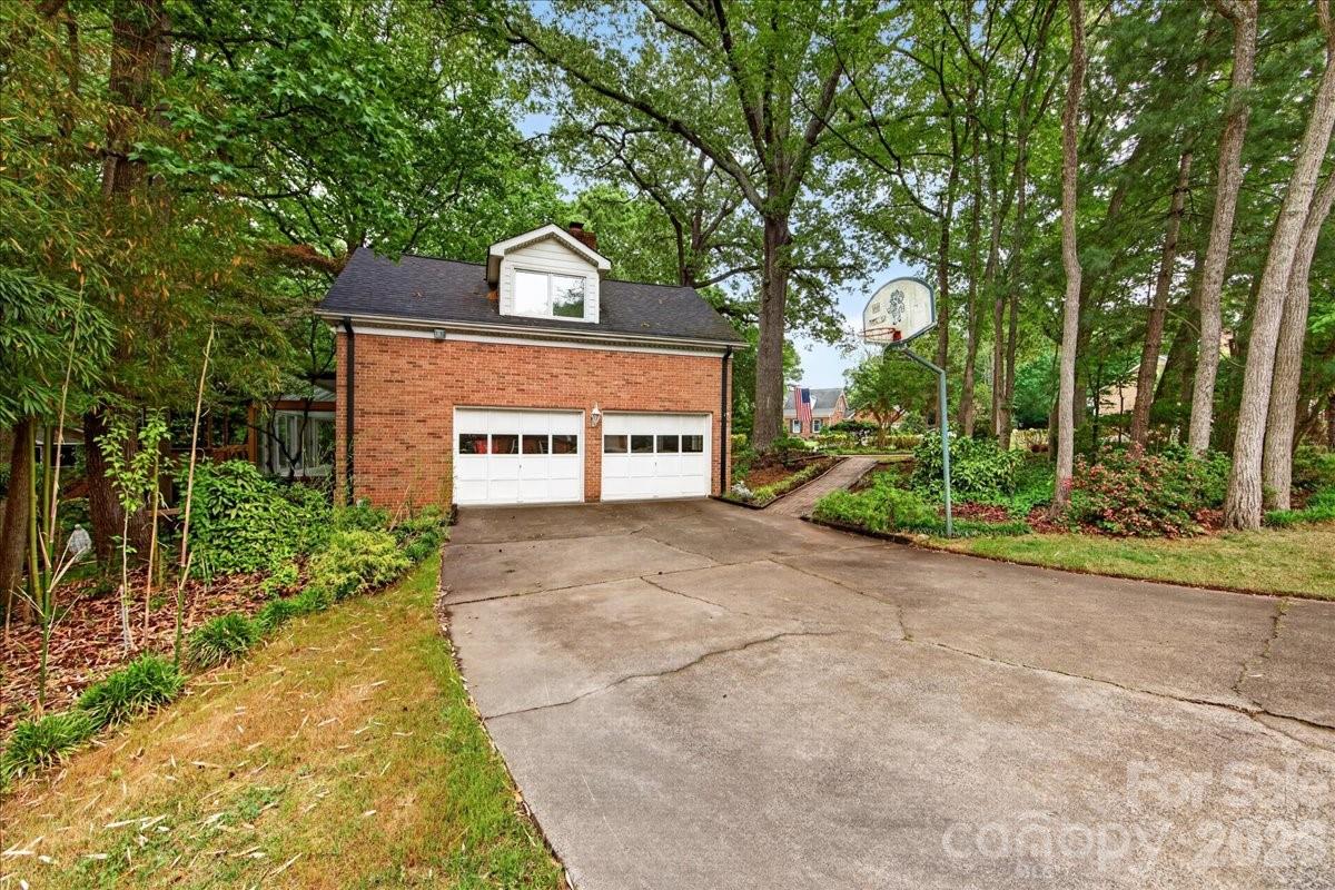 7300 Quail Hill Road
