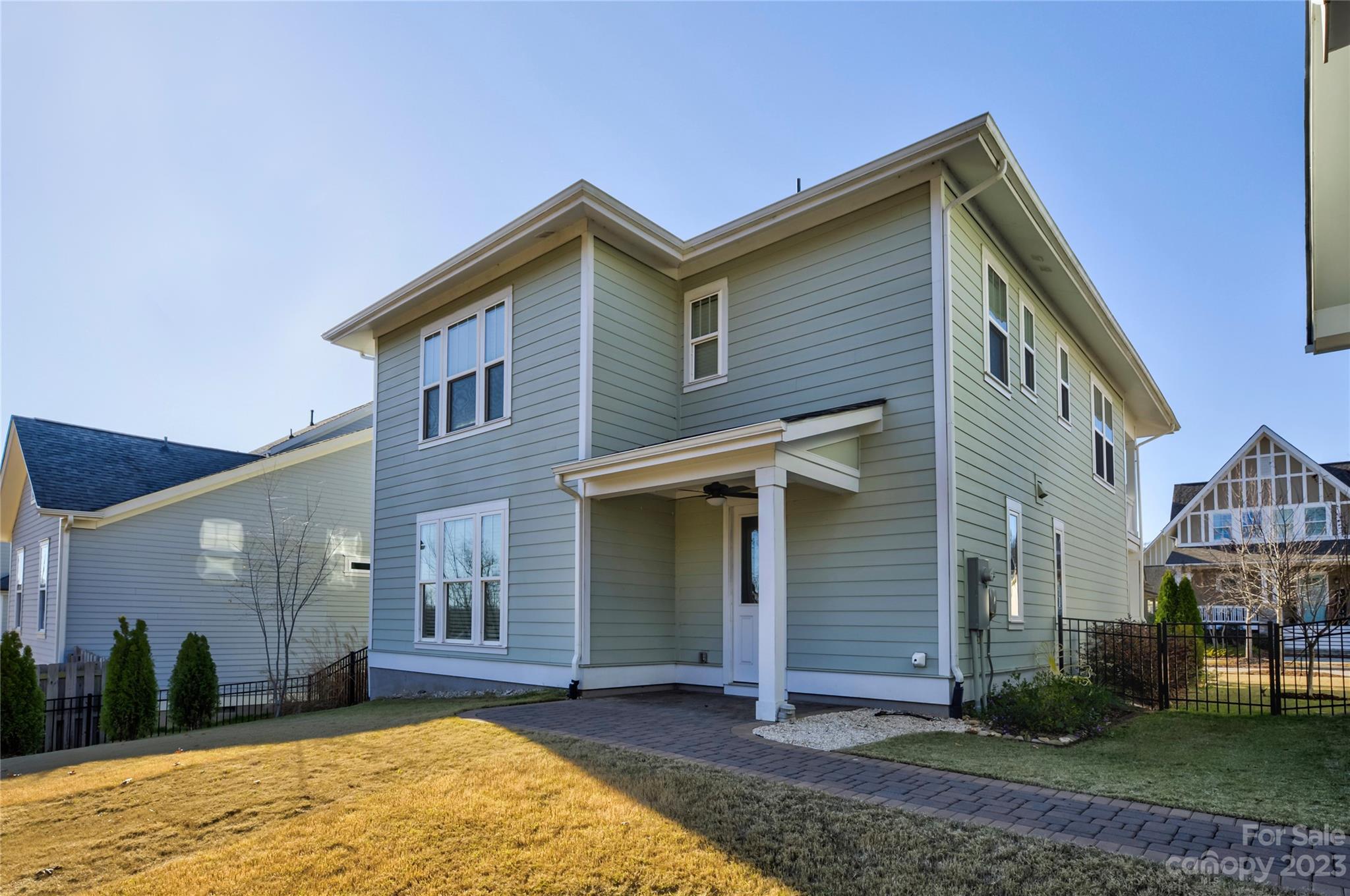 Riverwalk - Residential