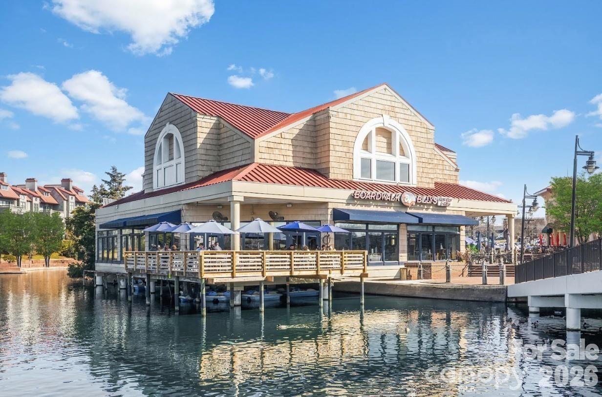 Ashmore Square - Residential