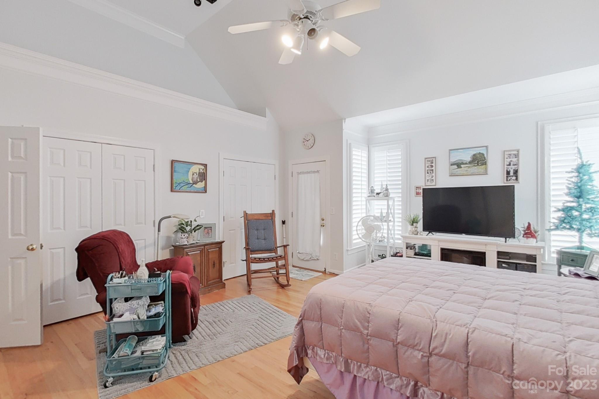 Davis Lake - Residential