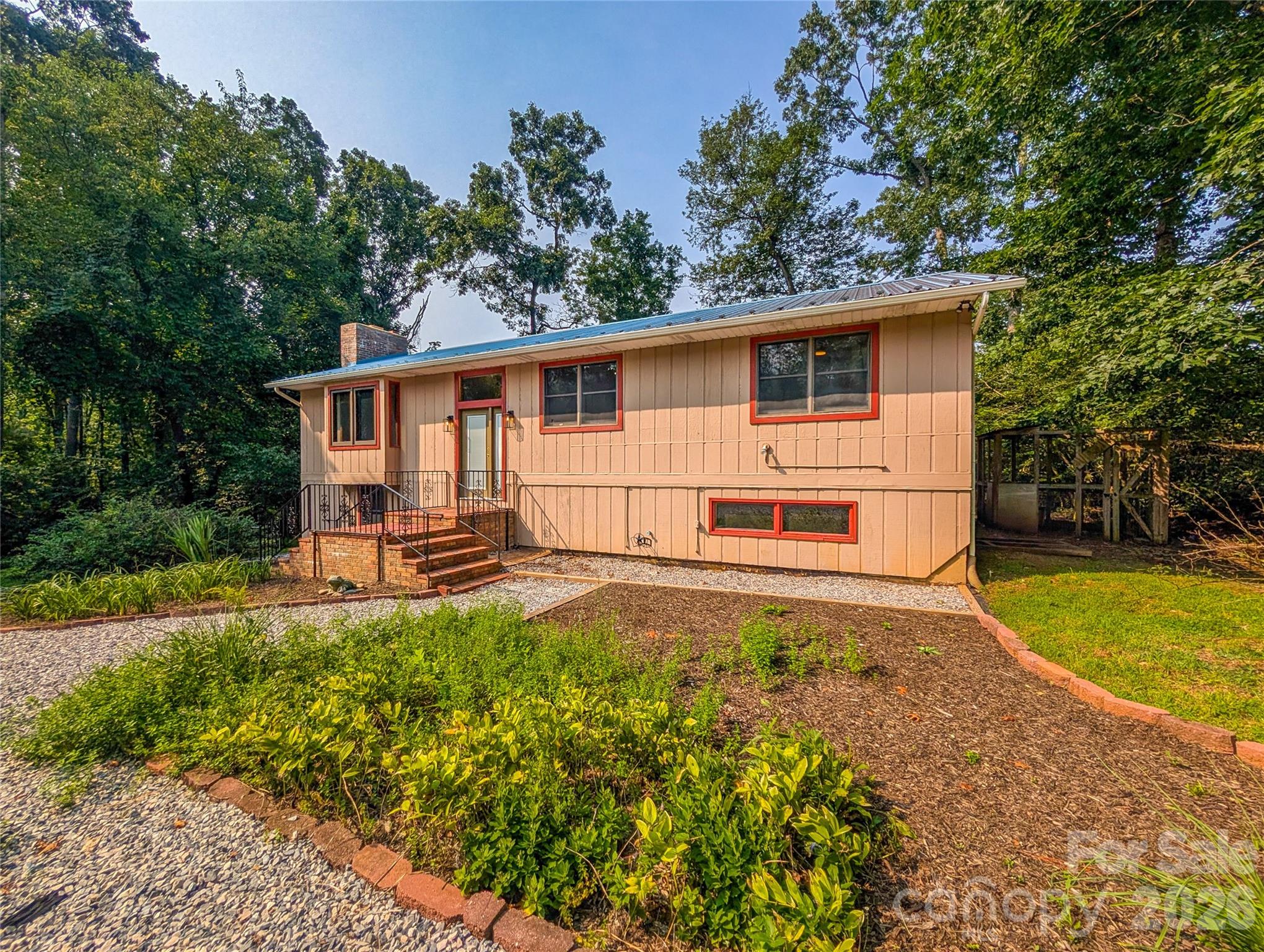 328 Wooded Valley Lane