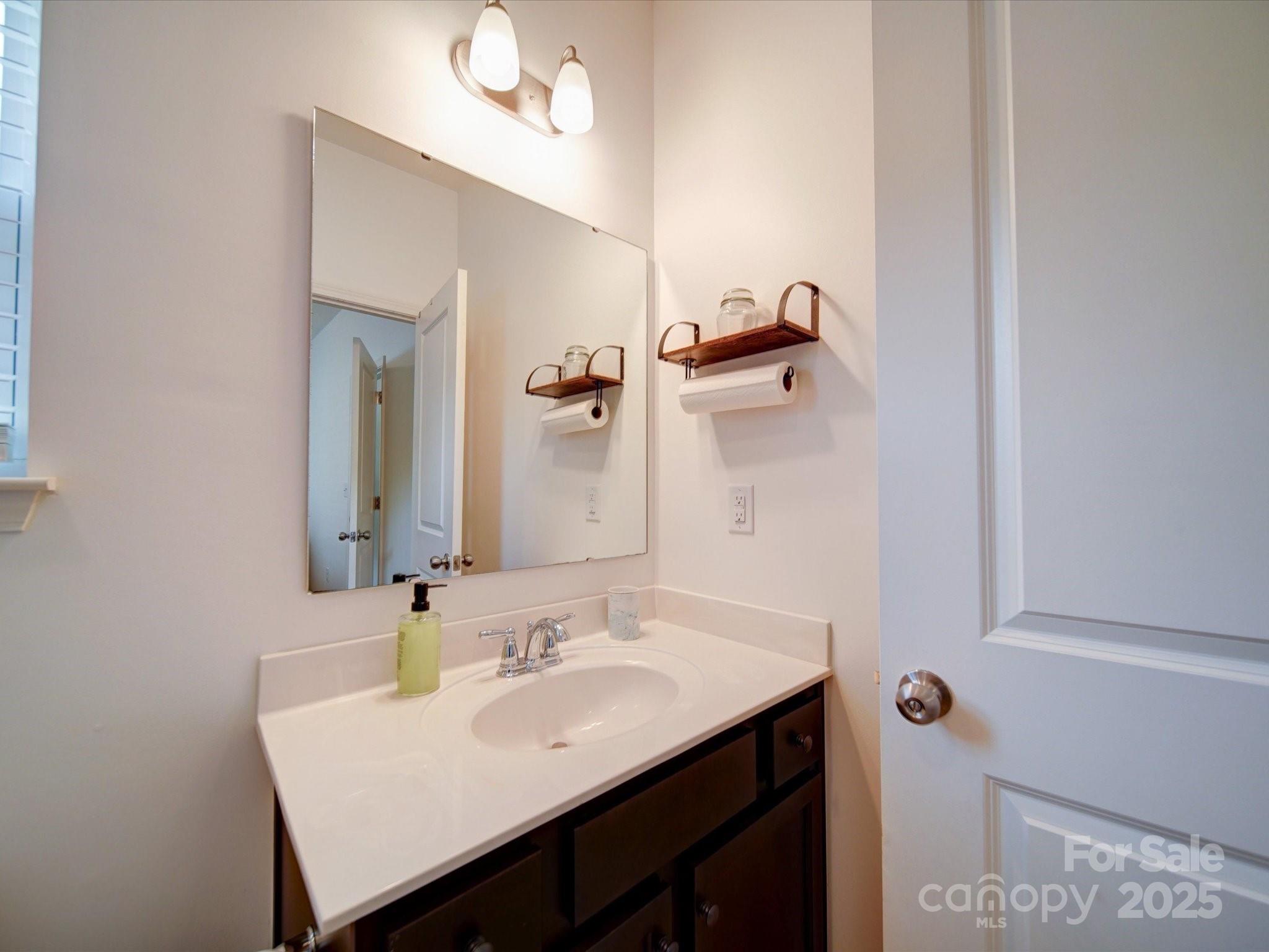 Mount Holly, North Carolina 28120, United States, 4 Bedrooms Bedrooms, ,4 BathroomsBathrooms,Residential,Active,149528