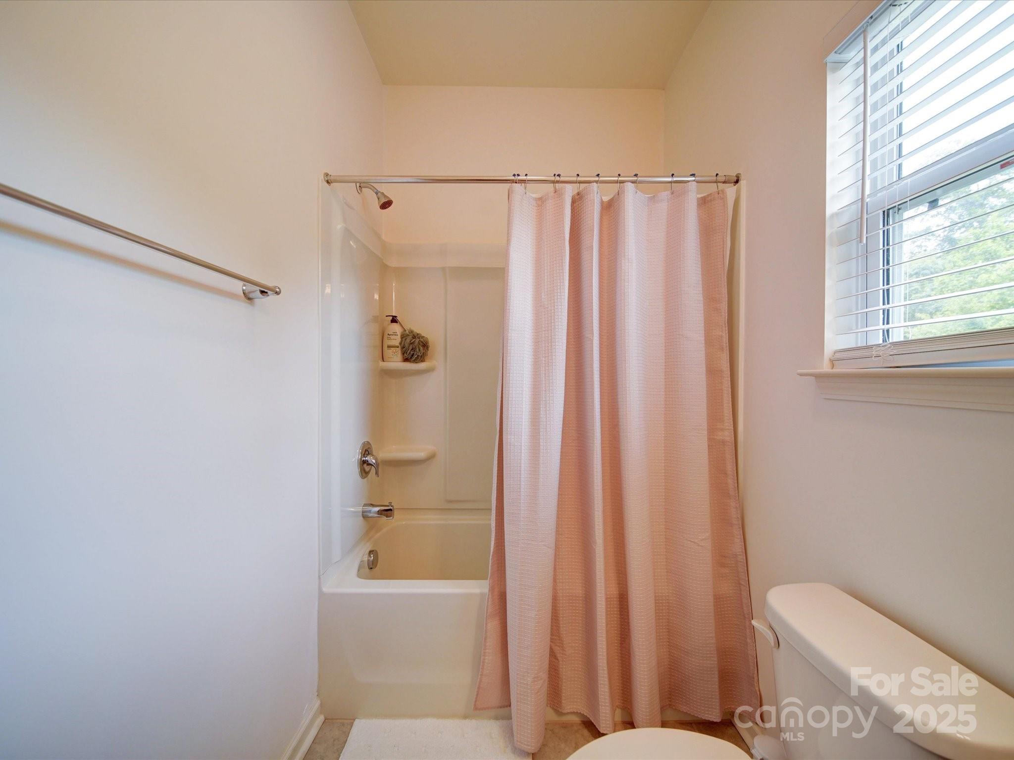 Mount Holly, North Carolina 28120, United States, 4 Bedrooms Bedrooms, ,4 BathroomsBathrooms,Residential,Active,149528