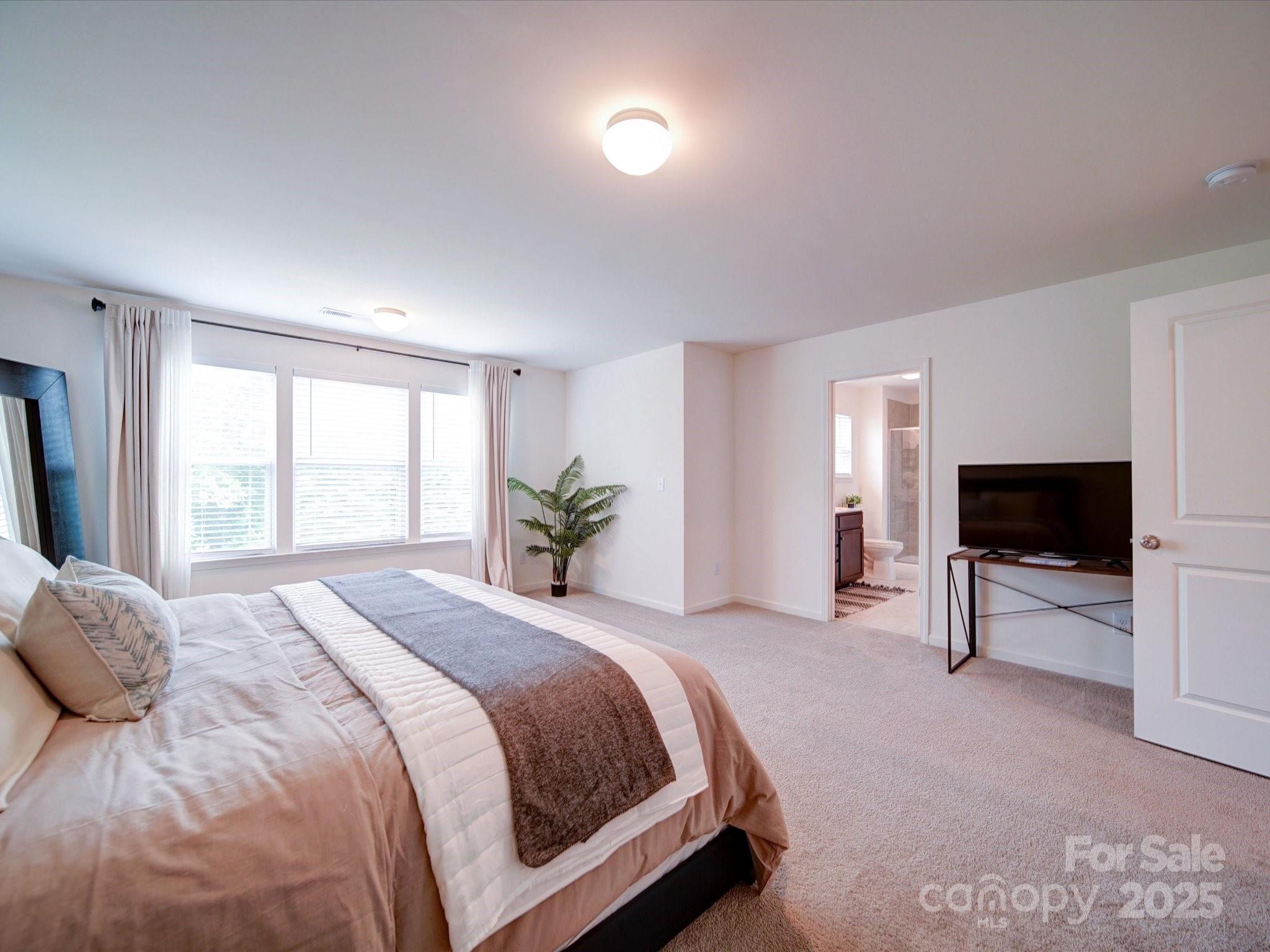 Mount Holly, North Carolina 28120, United States, 4 Bedrooms Bedrooms, ,4 BathroomsBathrooms,Residential,Active,149528