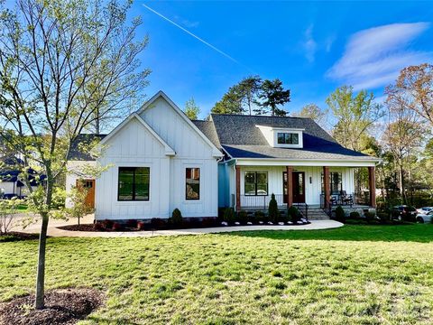 Photo of 2411 Callaghan Court, Landis, NC 28088 (MLS # 4363172)