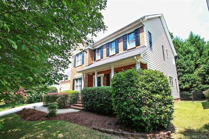 1/2 MONTH FREE! Meticulously kept, brick front-home in desirable Northstone community. Hardwoods on main, kitchen w/ stainless steel appliances, island & large breakfast area. Large great rm, stunning dining & study w/ French doors. 4 bdrm's, closet organizers, spacious master suite w/ vaulted ceilings, bonus/bed room with hardwoods, lots of storage and 2.5 baths. Enjoy spending time in your professionally landscaped, fenced, backyard w/ large deck and paver patio!