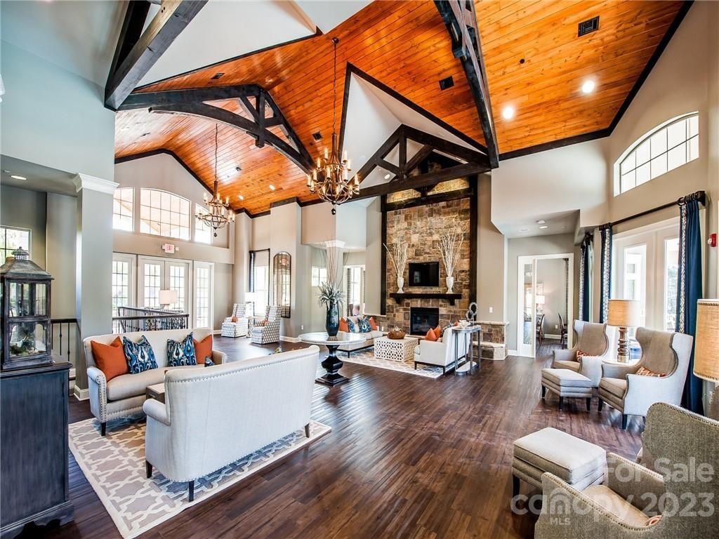 The Palisades - Residential