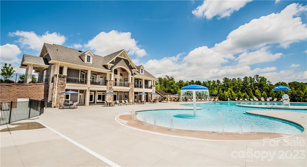 The Palisades - Residential