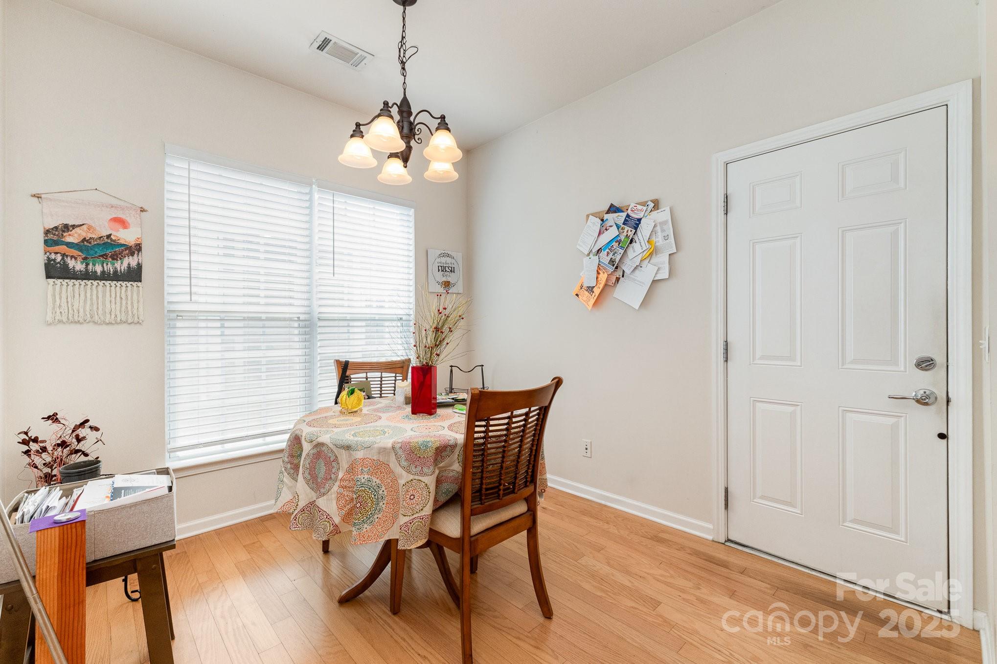 5141 Grandview Drive