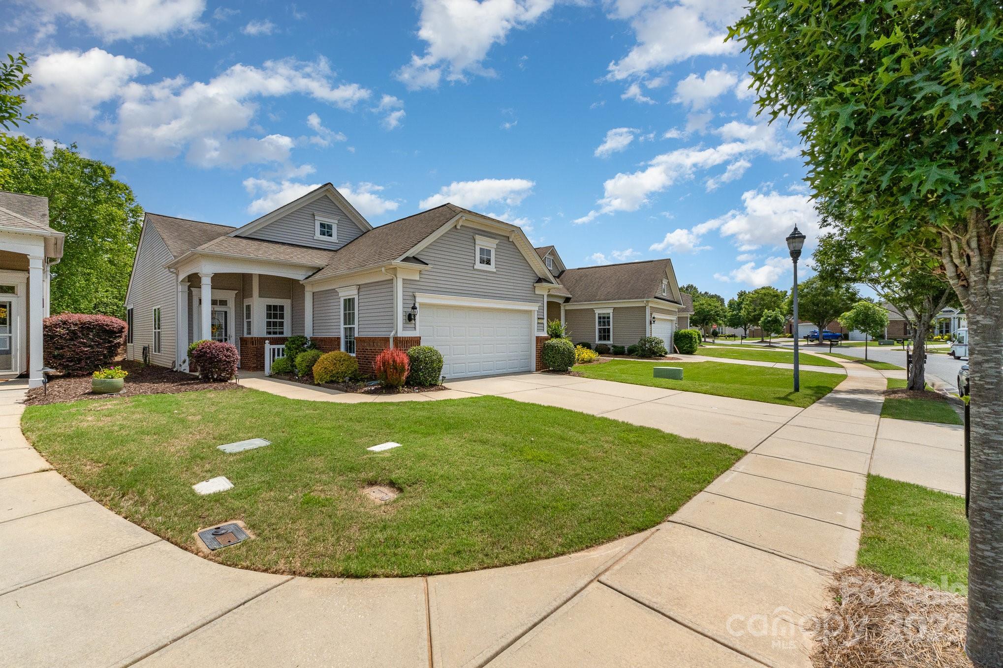5141 Grandview Drive