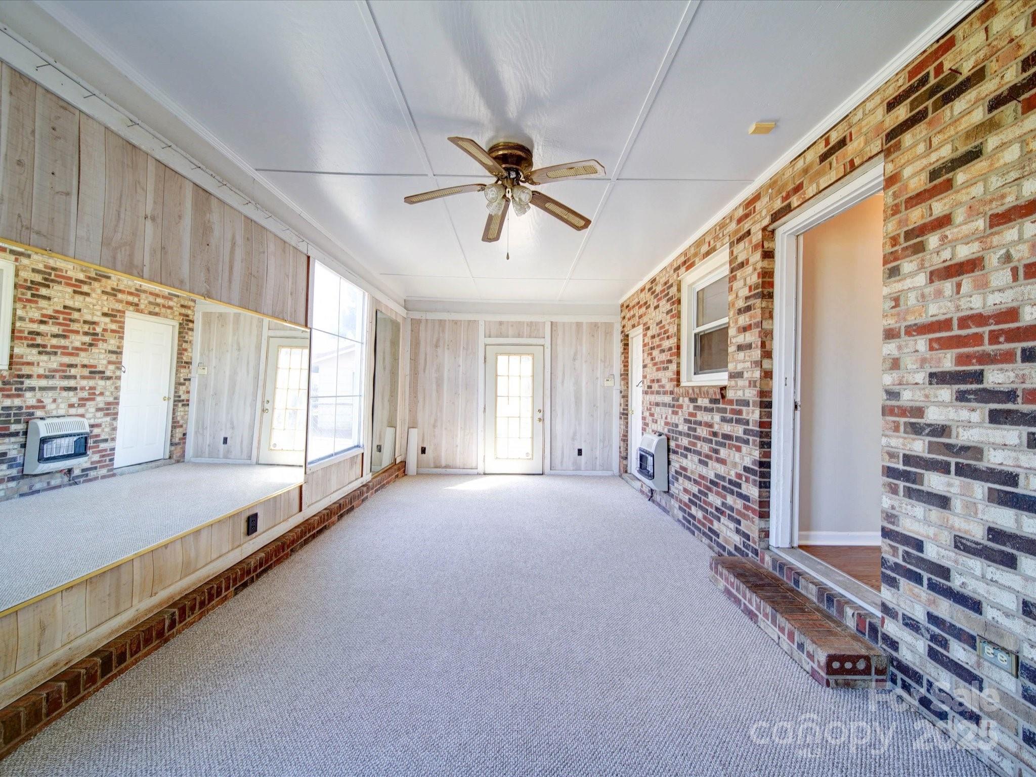Fox Run - Residential